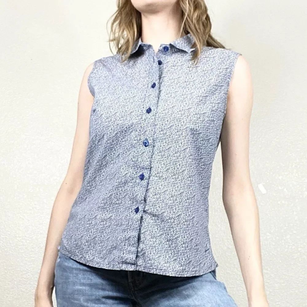 Nike Golf Blue & White Floral Sleeveless Button Up Shirt